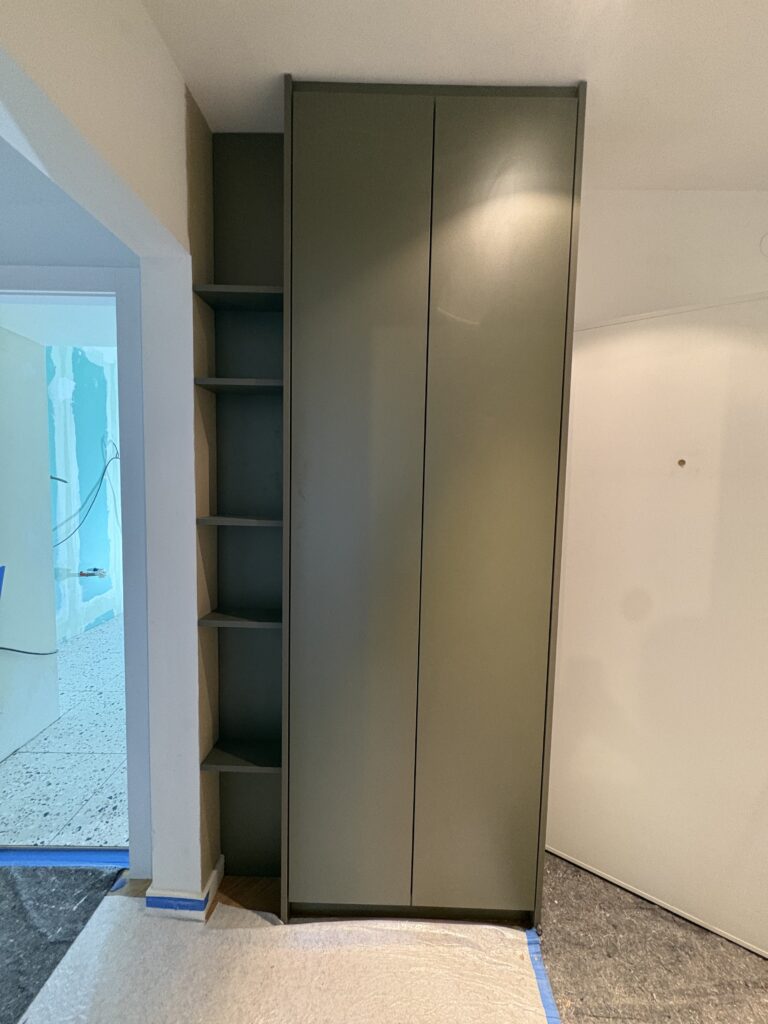 58DE9FE0-5D57-45CA-B9B3-001A7BF8D383